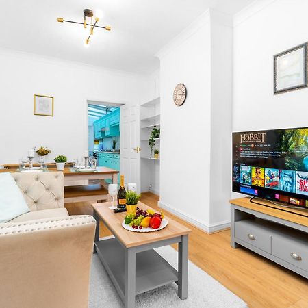 Luxury 3 Bedroom House - Harborne - Parking - Garden - Wifi & Netflix 122G Birmingham Exterior foto